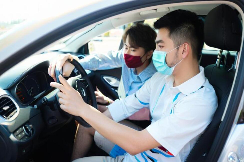 2026年上海考驾照可以跨区报名和练车吗？