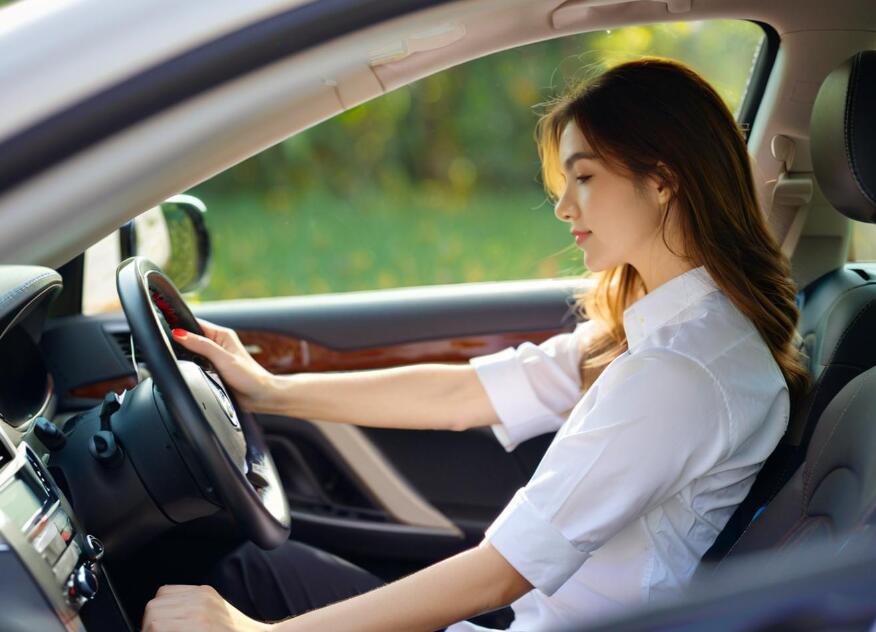 2025年10月直角转弯打灯超时还扣分吗?